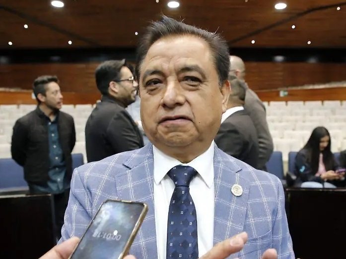 El Poder Legislativo Discutirá a Fondo el Tema de la Duración de la Próxima Gubernatura:  Andrés Velázquez