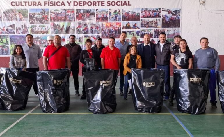 Entrega de Kits Deportivos en el Marco del Torneo Guinda 2024