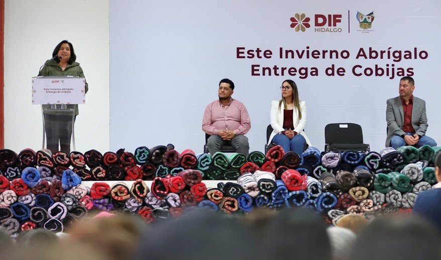 “Este Invierno Abrígalo” 2025: DIF Hidalgo lleva apoyos a Mineral del Monte para combatir las bajas temperaturas