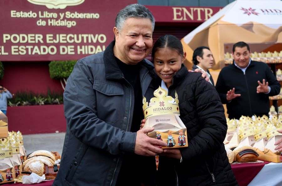 Reparten 8 Mil Roscas De Reyes Magos