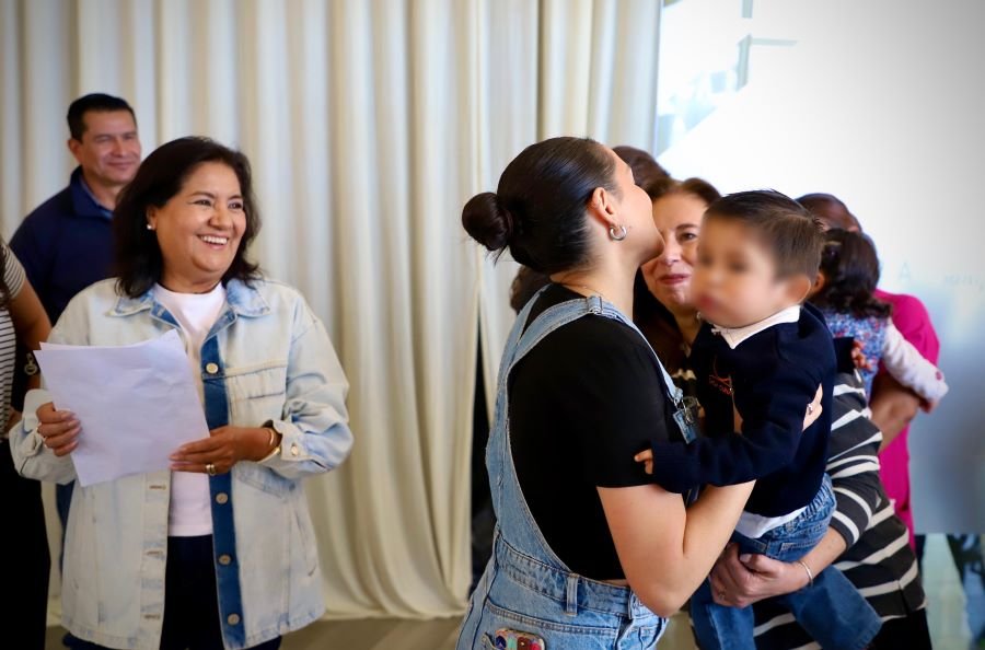 Edda Vite Presidenta del Sistema DIFH Presento Propuesta Ante el Congreso Para Agilizar Procesos de Adopción