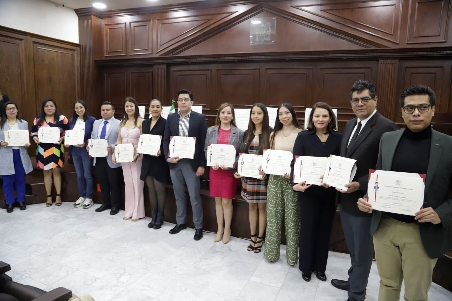 ICSHu Otorga 15 Menciones Honoríficas A Estudiantes De Excelencia