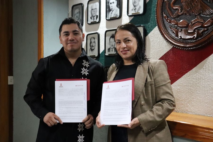 Para el impulso de las juventudes INHJUVE y Acaxochitlán firman convenio