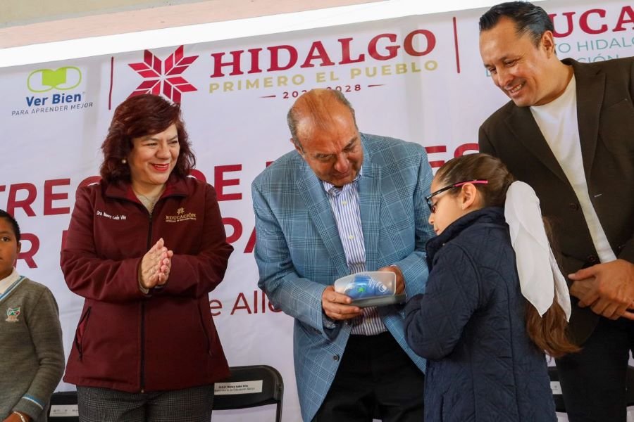 Escuelas Afectadas Por Las Inundaciones Del Río Tula Reciben material, equipo e Infraestructura por más 12 millones de pesos