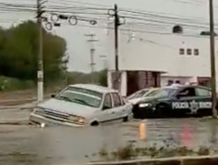 Tremenda Tromba se Abatió sobre Pachuca Granizo provocando Inundaciones Y Caos Vial en la capital y zona metropolitana