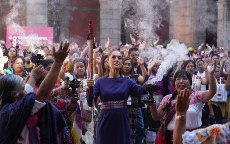 “A La Presidencia de La República Llegamos Todas”: Presidenta Claudia Sheinbaum Presenta 10 Acciones a Favor de Las Mujeres en El Marco del 8m