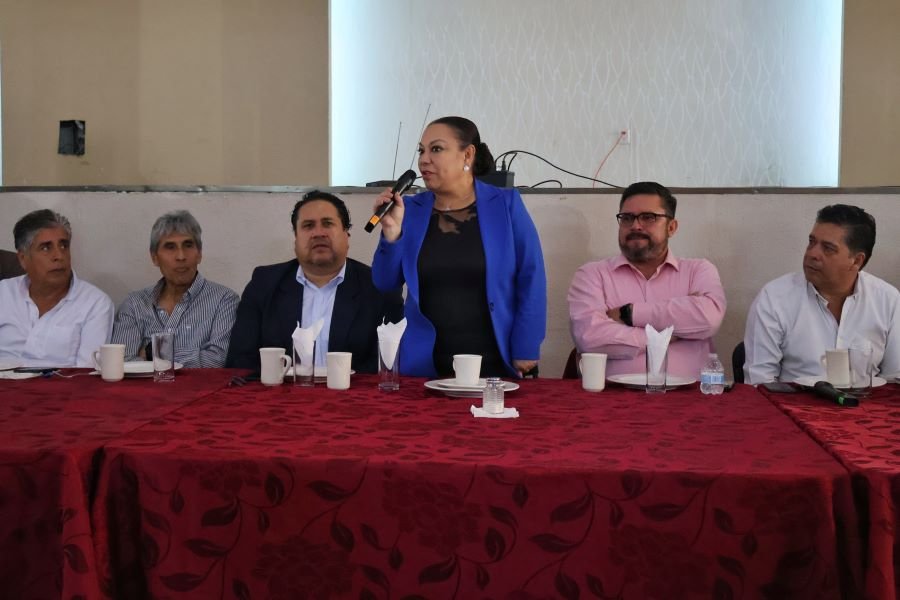 Alcaldesa Lorena García Cázares Sostuvo Encuentro Con 700 Transportistas Del Valle De Tulancingo