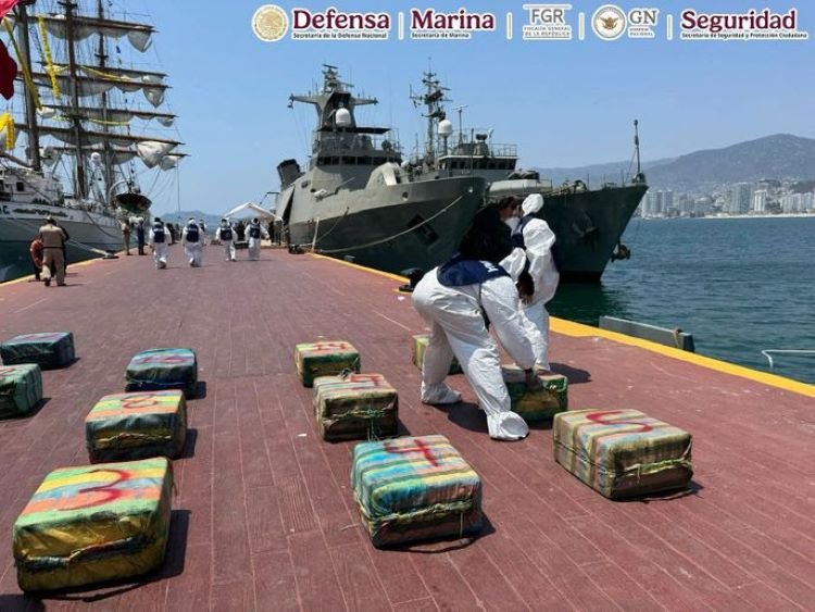 En Costas de Guerrero se Aseguraron Alrededor de 1.800 Kilos de Cocaína en la Mar