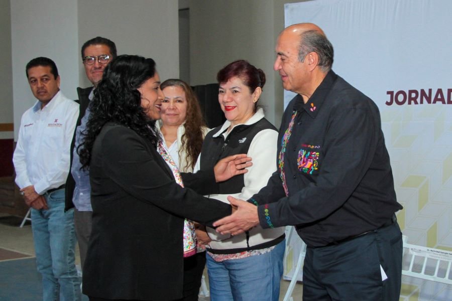 SEPH Entrega Apoyos Educativos en Tenango de Doria