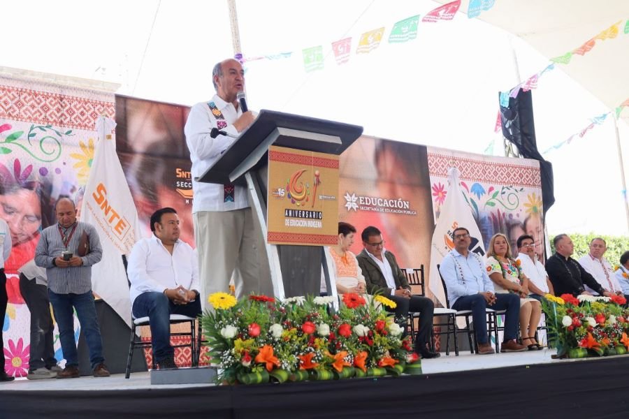 SEPH y SNTE Conmemoran 61 Aniversario de la Educación Indígena