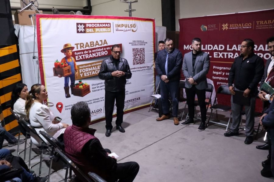 Trabajadores Agrícolas Hidalguenses Reciben Taller Sobre Sus Derechos Laborales al Colocarse en Una Empresa Canadiense