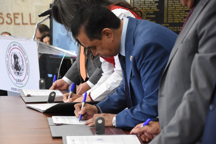 El Congreso de Hidalgo e IHEA firman Acuerdo de Colaboración Para Combatir El Rezago Educativo