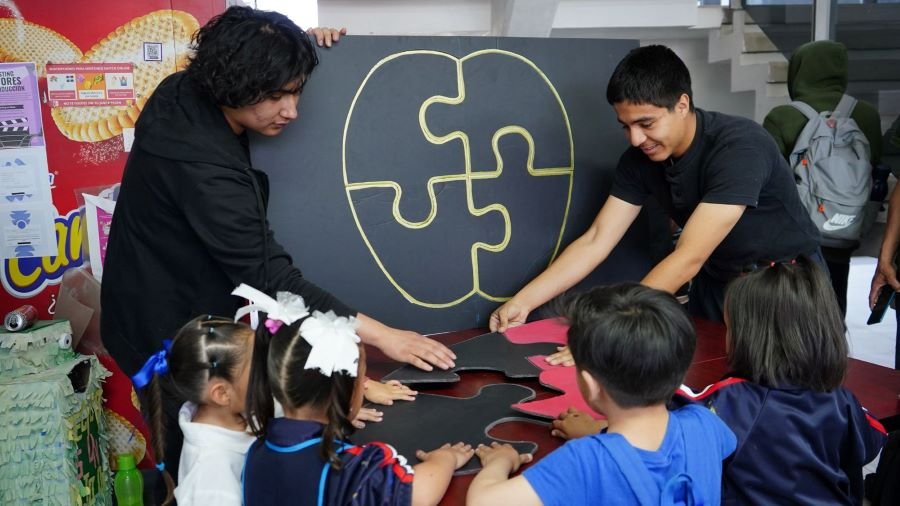 Promueve la UPMH Acciones Para Hacer Conciencia Sobre el Autismo