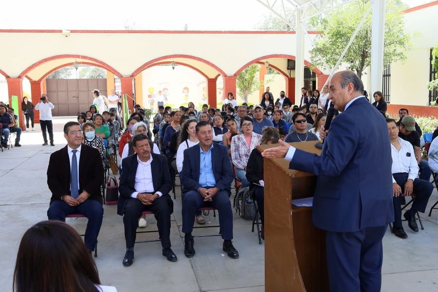 SEPH invierte más de 5 millones de pesos en infraestructura para escuela primaria de Pachuca