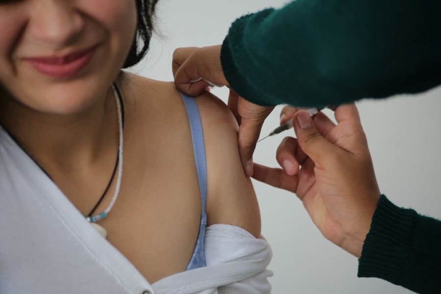 UAEH se suma a la campaña de vacunación gratuita para prevenir enfermedades