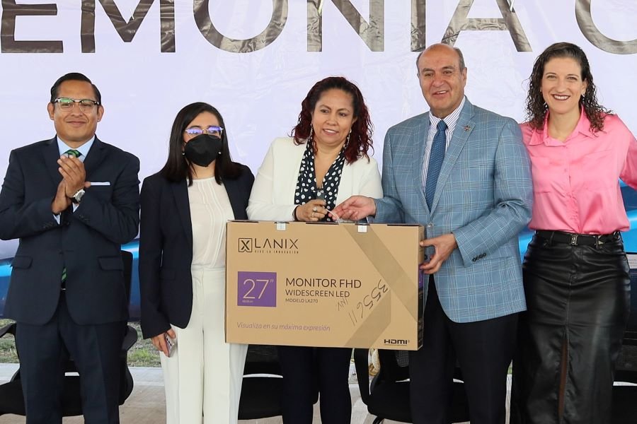 Universidad Pedagógica Nacional Recibe Mobiliario y Equipo Por Más de 3 Millones de Pesos