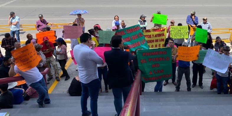 Embargan al Municipio de Singuilucan, Palacio Municipal Bienes y Hasta la Capilla de la Comunidad
