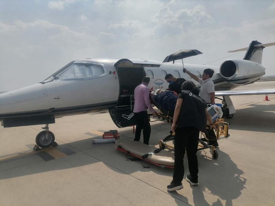 Atención y Traslado de un Menor Quemado al Hospital Shriners para Niños en Galveston, Texas, Estados Unidos.