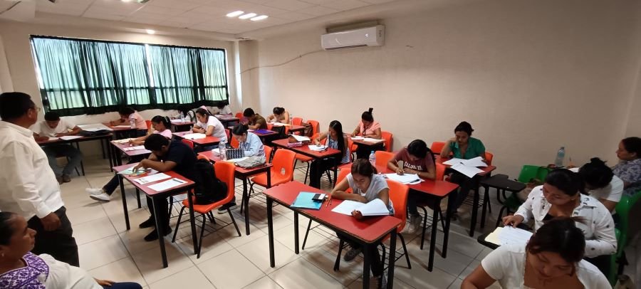 Docentes Indígenas Presentan Valoración en Lenguas Originarias