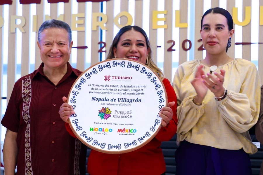 Entrega Julio Menchaca 9 Nuevos Distintivos de Pueblos Con Sabor