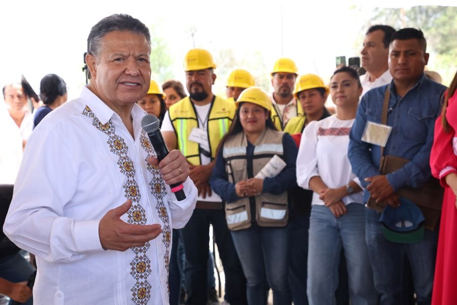 Menchaca Reprueba Medida Tributaria de Gravar 3.5% las Remesas Que Envíen Los Migrantes