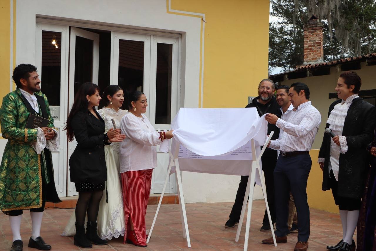 Huasca Celebra 800 Funciones y Recibe Premio Nacional Por Bienestar