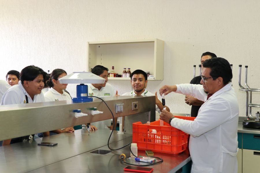 UTHH Abre Puertas a la Ingeniería en Procesos Alimentarios Para Estudiantes del COBAEH