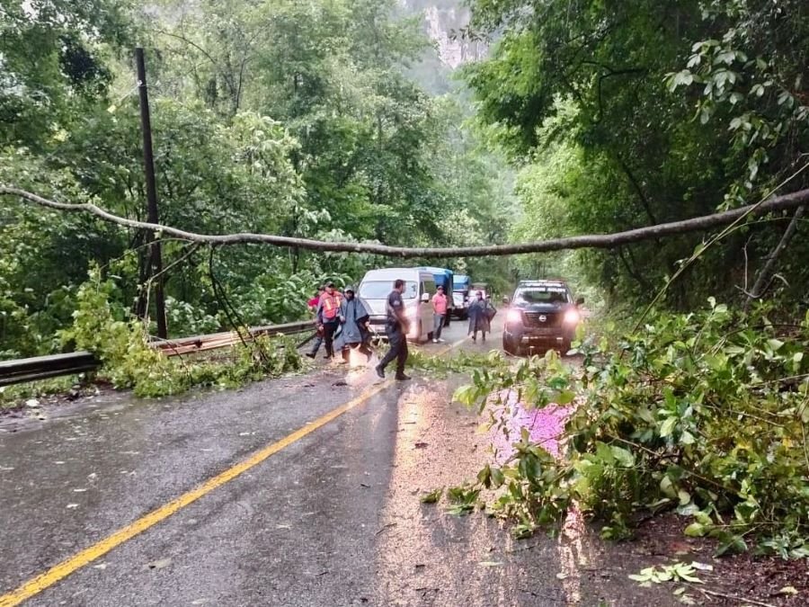 Coordinación Interinstitucional en Hidalgo, Ha Permitido Salvaguardar La Integridad de la Población y Restablecer La Normalidad en Zonas Afectadas Por Lluvias