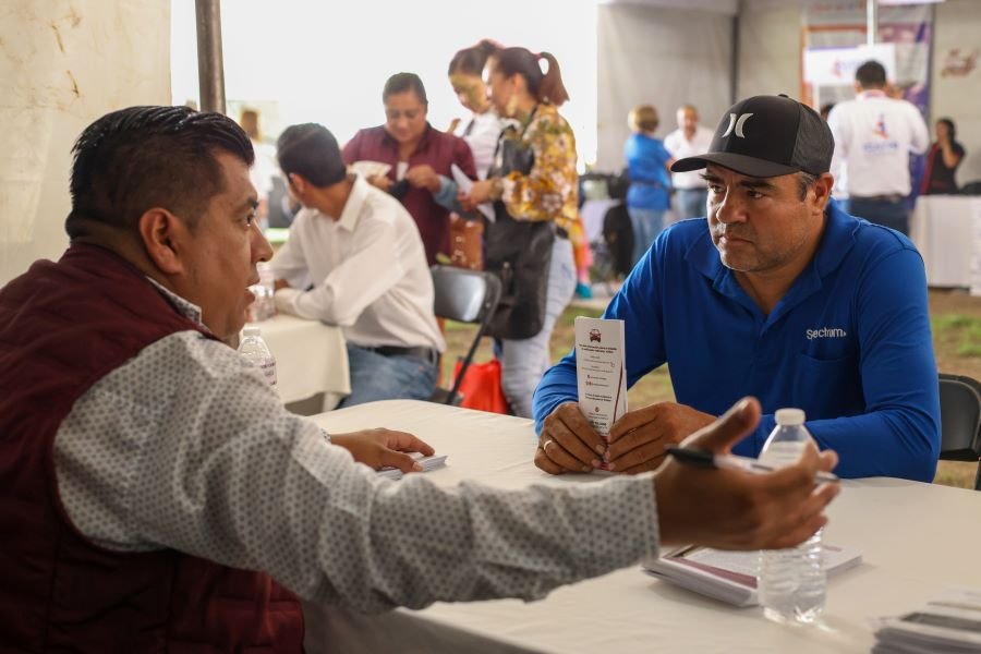 Continúan Beneficios y Atención Directa a Familias Hidalguenses, Con Los Servicios Para el Pueblo