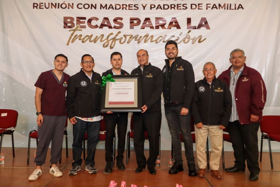 Reciben Becas de la Transformación 155 Alumnas y Alumnos de la UTSH y Mil 788 Son Beneficiados Con “Jóvenes Escribiendo El Futuro”