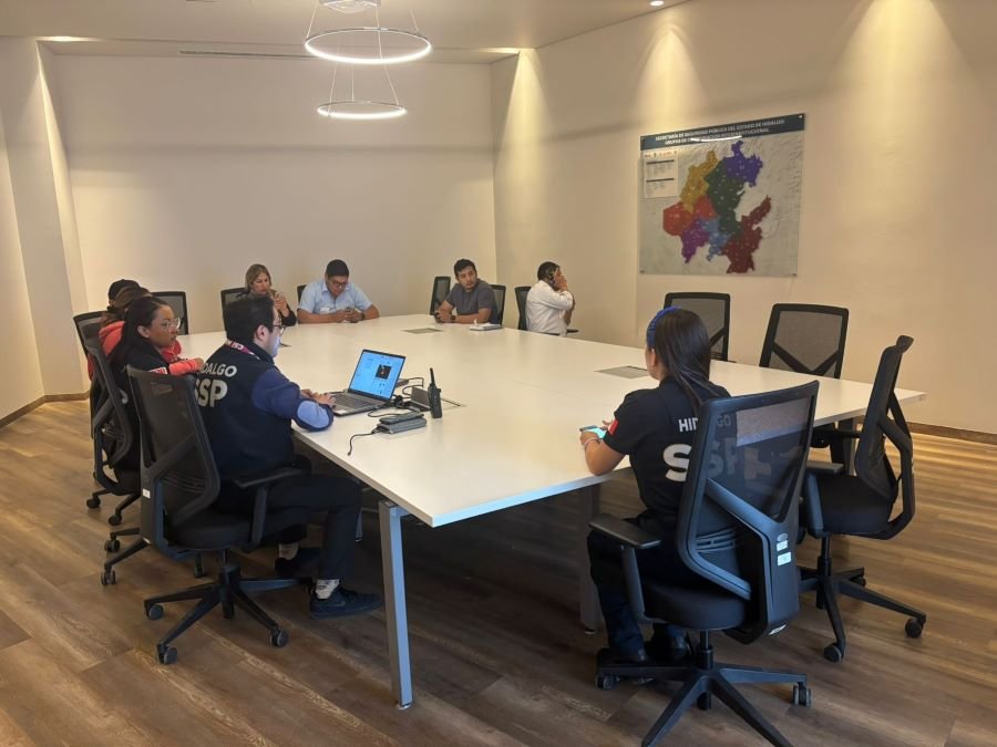 Un Grupo de Personas se Manifestaron en la carretera México – Pachuca, Presuntamente la Menor Se Ausentó de su Domicilio Por Voluntad Propia