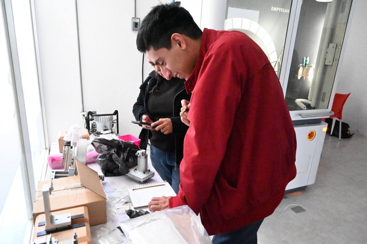 CITNOVA Llevó a Cabo Práctica Guiada del Uso del Difractómetro de Rayos X.