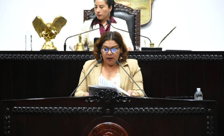 Legisladores Promueven la Regulación de estacionamientos públicos