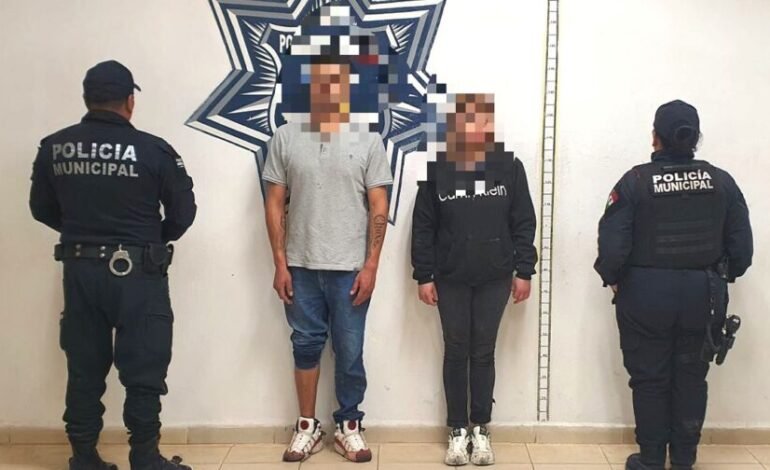 Luego de Una Persecución Policías Municipales Detuvieron a Dos Hombres Por Presunta Participación en la Venta de Drogas