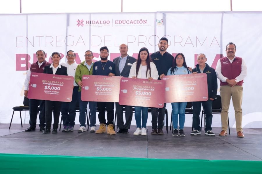 746 Alumnos de ITSOEH, UTVM, UPN, UTMZ, Recibieron Becas para la Transformación