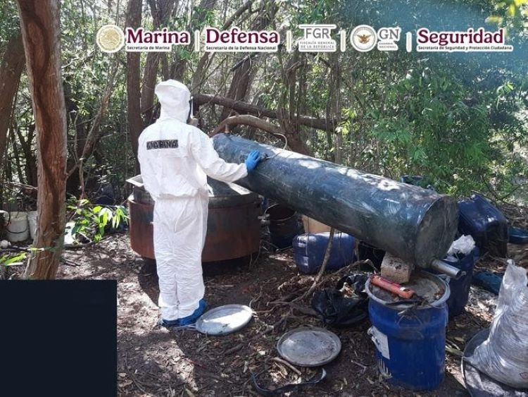 Neutralizan Dos Laboratorios en Sinaloa y Evitan la Distribución de Casi 5 Toneladas de Metanfetamina