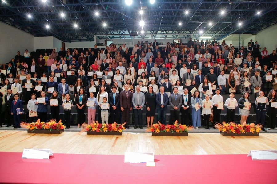 UAEH Entrega Certificados de Inglés a Estudiantes de Cursos Sabatinos