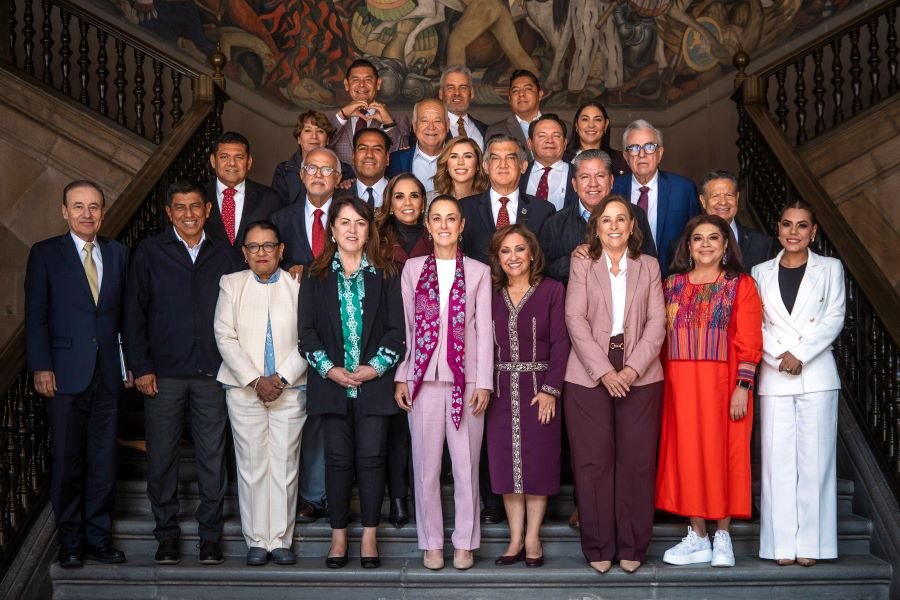 Acude Julio Menchaca a Reunión Con la Presidenta Sheiunbaun