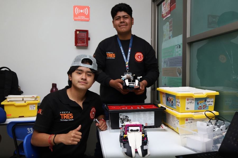 Alumnado de UAEH Representará a México en Torneo de Robótica en China