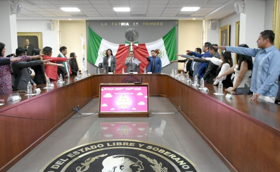 Andrés Velázquez Toma Protesta A Los Nuevos Integrantes Del Consejo Consultivo De Las Juventudes