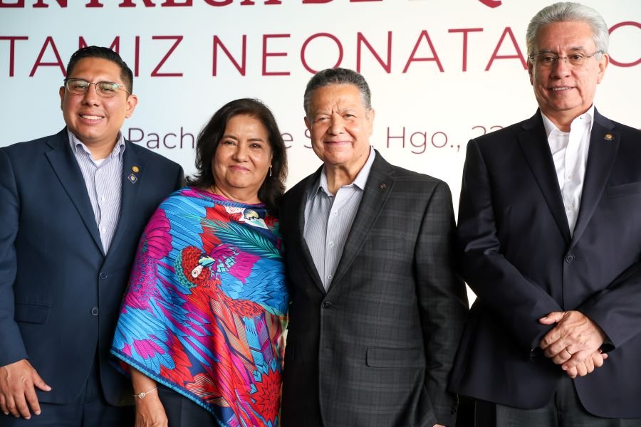 Club Rotario Pachuca Plata Dona Equipo Médico Para Tamiz Neonatal Cardíaco, lo Recibe el Gobernador Julio Menchaca
