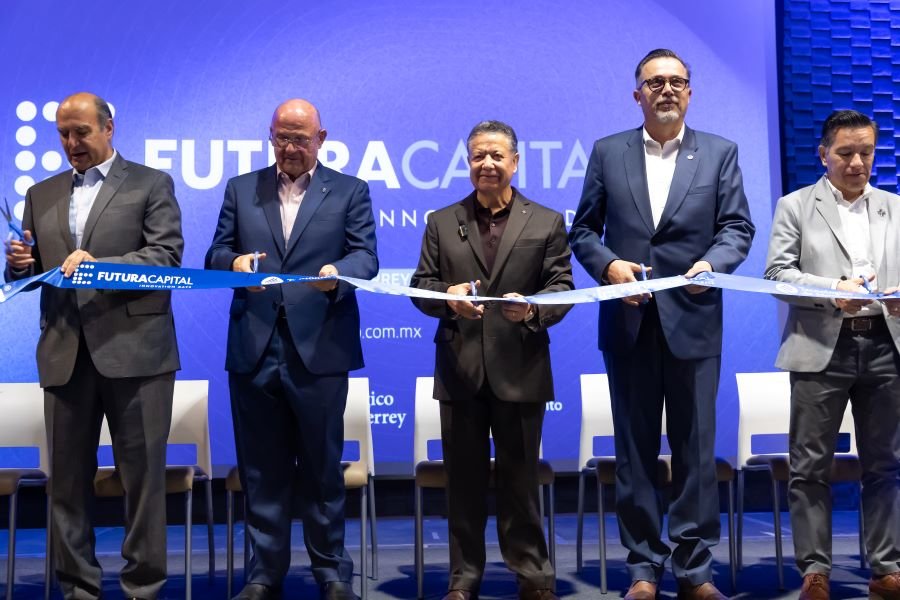 En la Apertura del Foro Futura Capital 2025 Menchaca Salazar reconoció al ITESM el Esfuerzo Para Vincular la academia, Empresas  y Proyectos de Emprendimiento