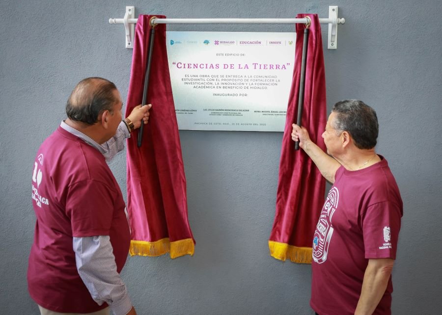 Julio Menchaca entrega nuevo edificio al Instituto Tecnológico de Pachuca