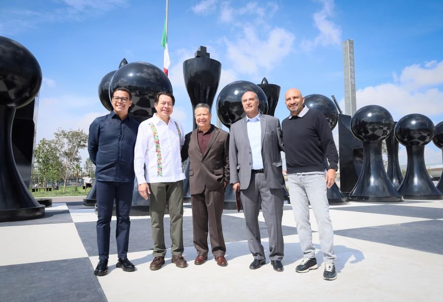 Menchaca Reitera Compromiso Con El Gobierno de México de Trabajar Para Fortalecer la Educación y Transformar a la Entidad.