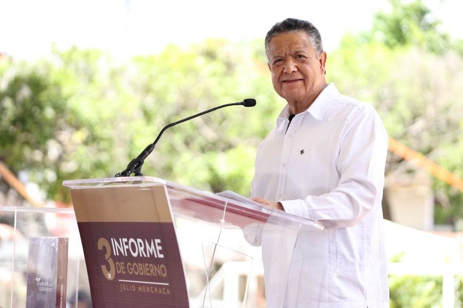 Tercer informe: Julio Menchaca rinde cuentas ante hidalguenses de la Sierra y la Huasteca