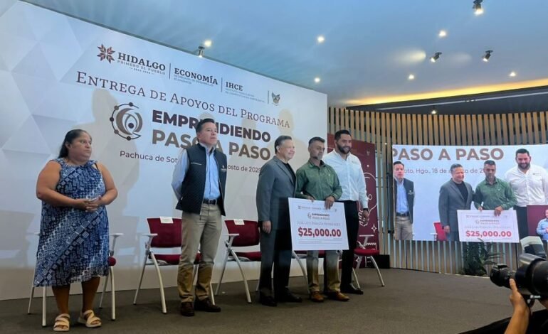 Tulancinguenses Recibieron Recursos del Programa Estatal “Emprendiendo Paso a Paso”
