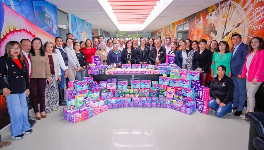 Subsecretaría de Educación Básica Dona Más de Mil Productos de Higiene Menstrual