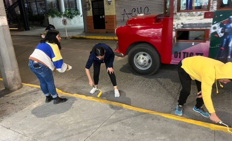 Trabajadores Municipales Realizan Segunda Jornada de Pinta de Guarniciones en Calles y Avenidas de Tulancingo