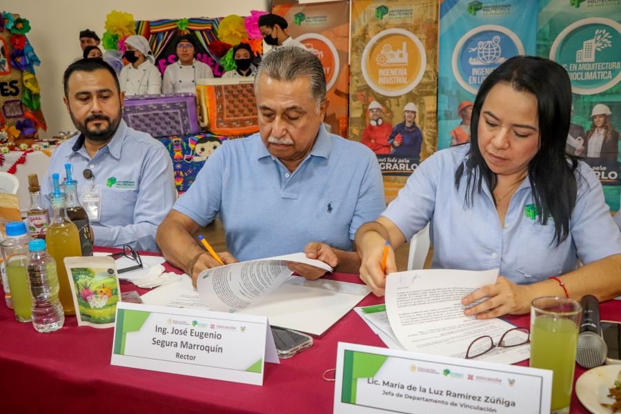 UPH impulsa la inserción laboral de sus egresados