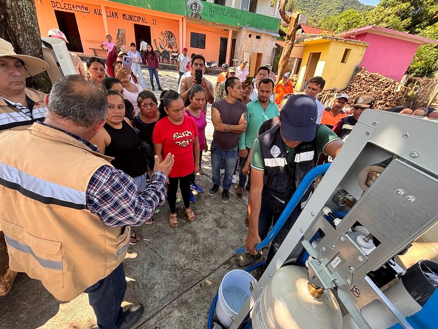 CEAA instala 26 plantas potabilizadoras de agua en comunidades afectadas por lluvias.